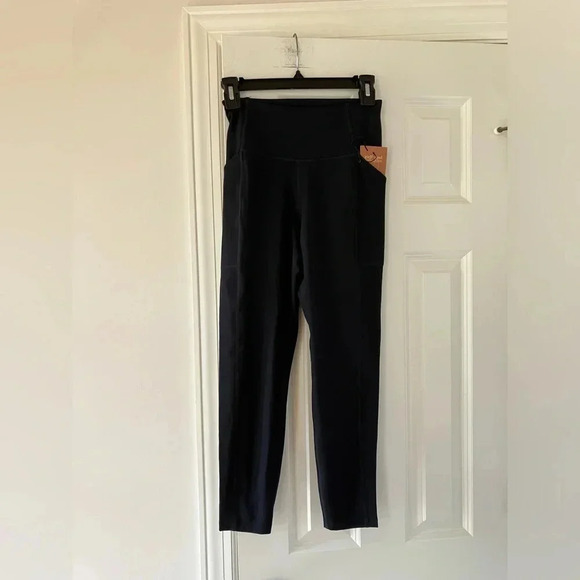 NWT Girlfriend Collective Black Compressive Pocket Legging #2024 (XS) - Picture 2 of 6